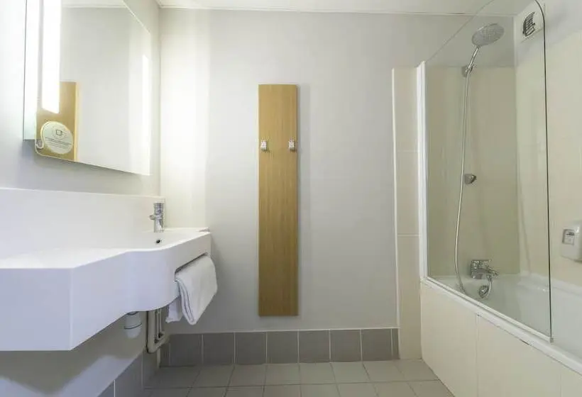 اتاق استاندارد, B&b Hotel Orange