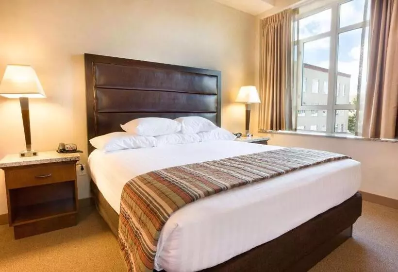 スーペリアースイート, Drury Plaza Hotel In Santa Fe