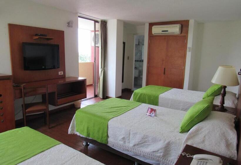 Номер Стандарт Трехместный, Don Lolo