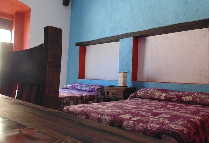 غرفه قياسيه سريرين مزدوجين, Casa Abolengo