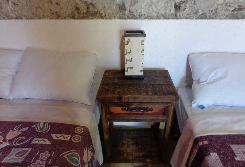 غرفه قياسيه سريرين مزدوجين, Casa Abolengo