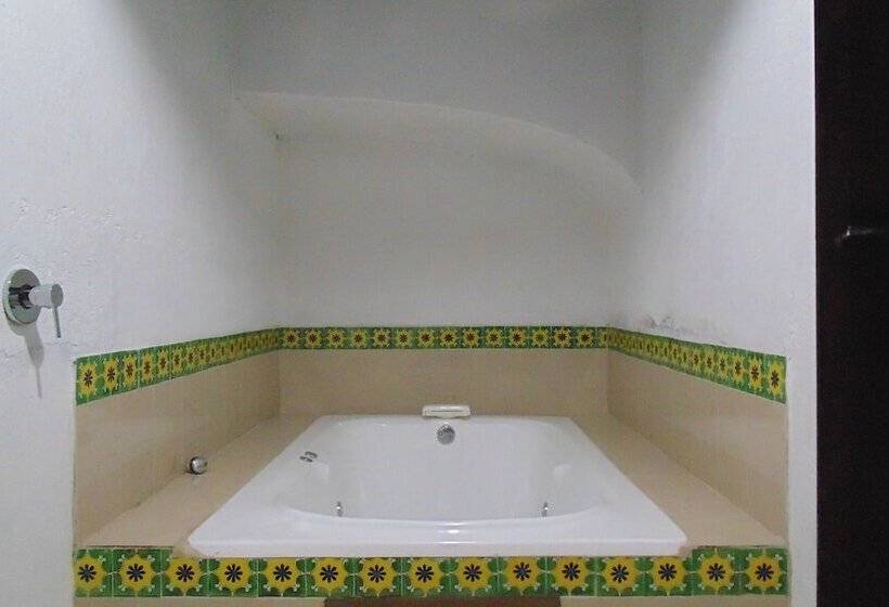 جناح, Casa Abolengo