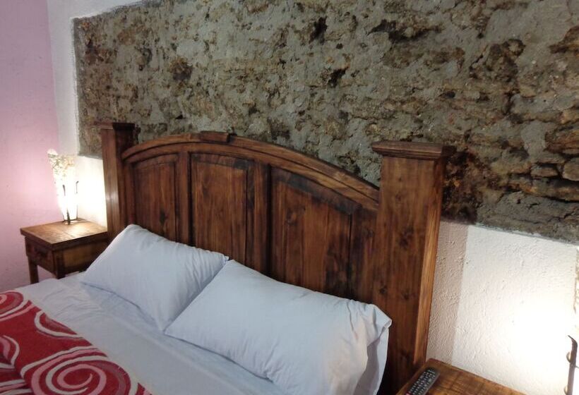 جناح, Casa Abolengo