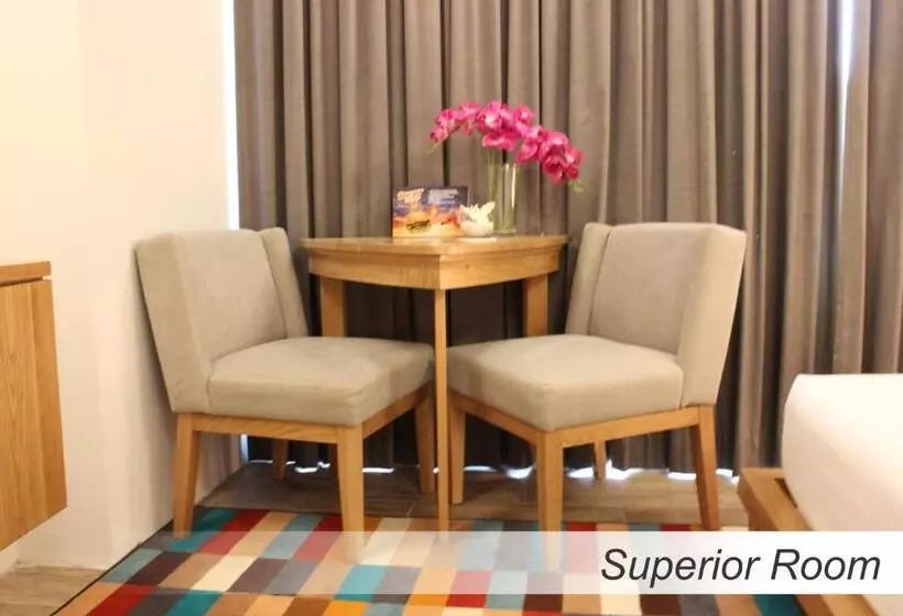 Superior Zimmer Kingsize Bett, Casuarina@meru