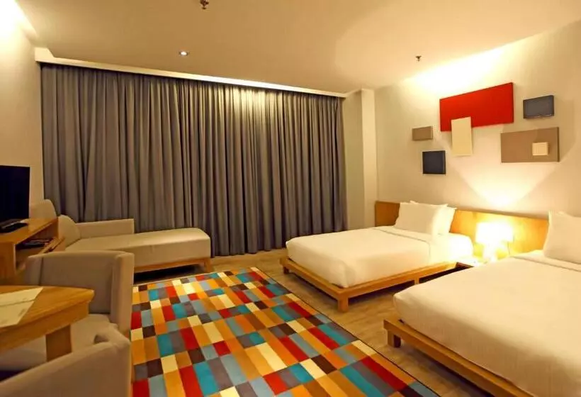 Standard Studio, Casuarina@meru