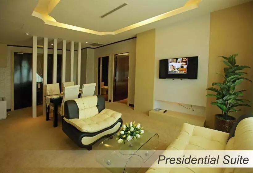 Präsidenten Suite, Casuarina@meru