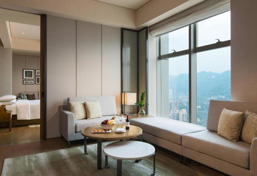 سوییت لوکس, Chongqing Marriott