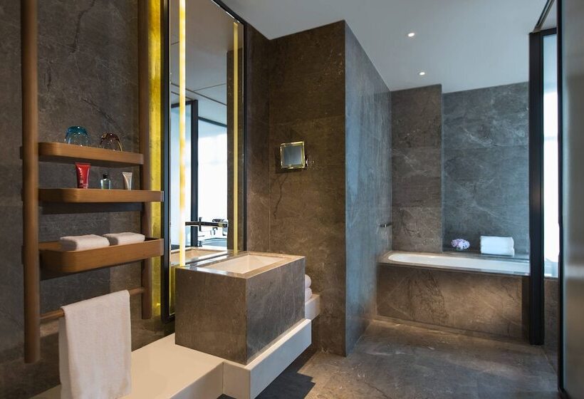 Quarto Estandar Cama Casal, Chongqing Marriott