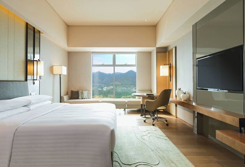Quarto Estandar Cama Casal, Chongqing Marriott