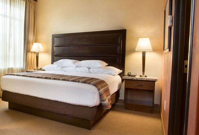 غرفة ديلوكس, Drury Plaza Hotel In Santa Fe