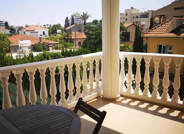 اتاق لوکس با بالکن, St Elena Boutique Residence