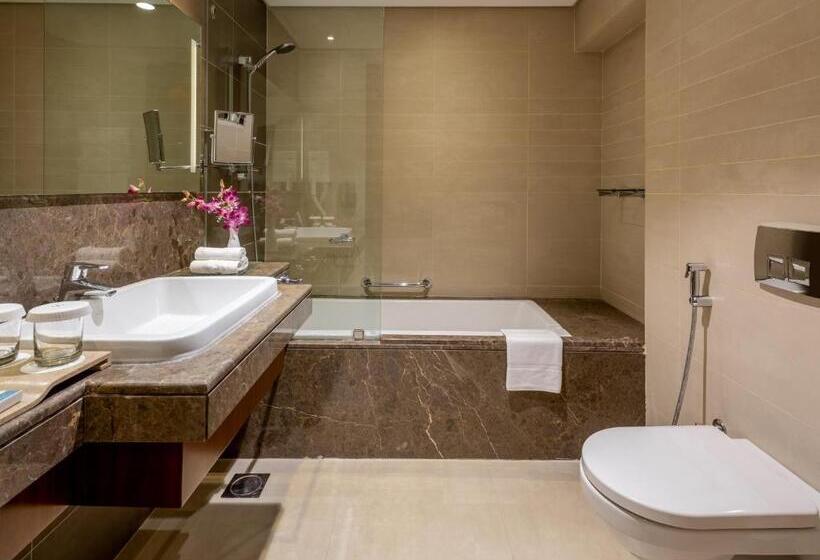 سوئیت دلوکس 2 خوابه, Flora Al Barsha Hotel At The Mall