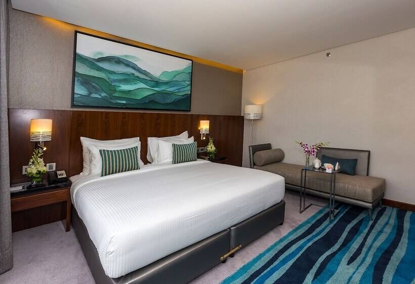 سوییت اجرایی, Flora Al Barsha Hotel At The Mall