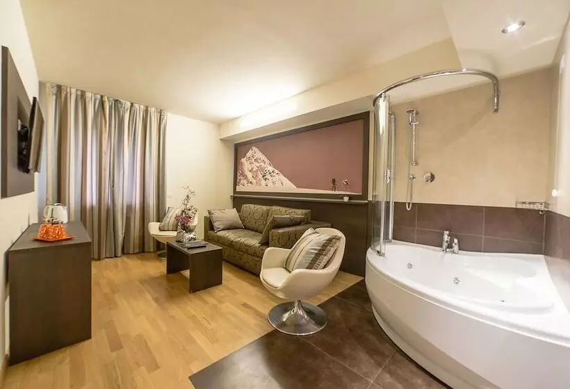 سوییت, Hb Aosta Hotel & Balcony Spa