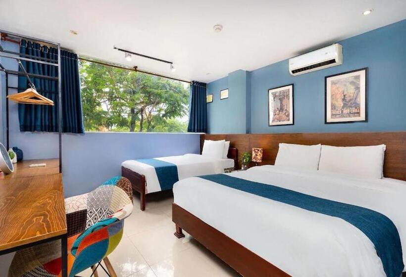 اتاق لوکس سه تخته, Vintage Park View Hotel & Spa   Hoang Phi