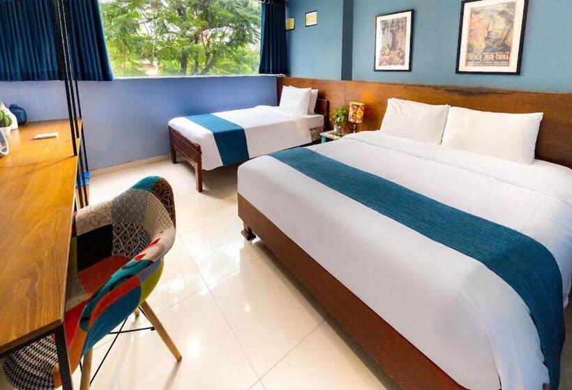 اتاق لوکس سه تخته, Vintage Park View Hotel & Spa   Hoang Phi