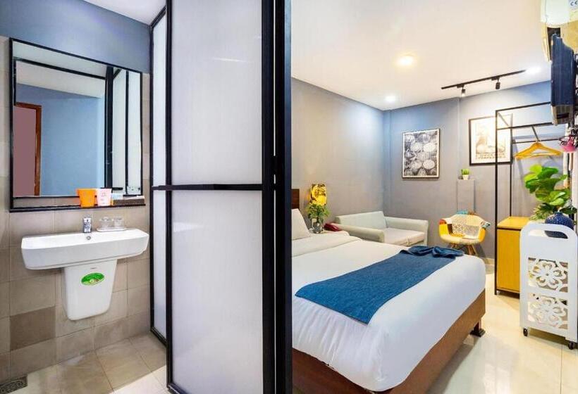 اتاق سوپریور با تخت بزرگ, Vintage Park View Hotel & Spa   Hoang Phi