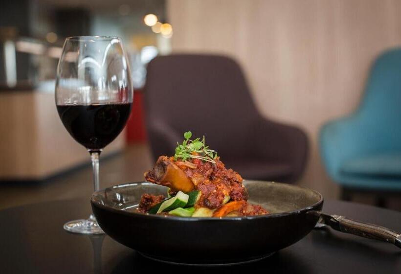 キングサイズベッドのスタンダードルーム, Ibis Mackay