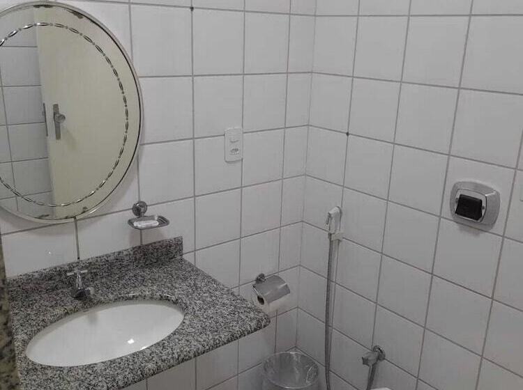 غرفة قياسية, Linhatur