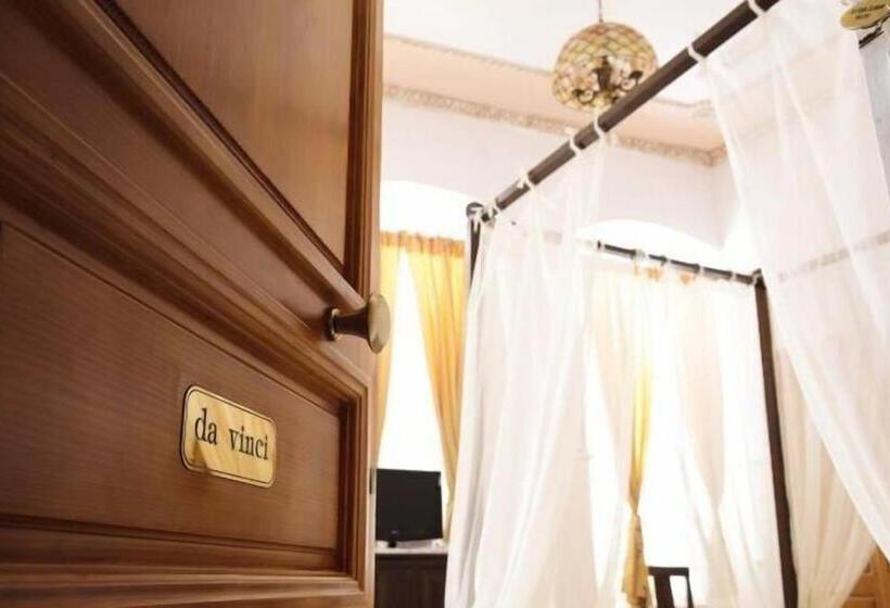 اتاق لوکس, Monte Kristo