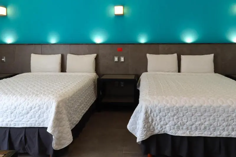 سوییت لوکس, MX portal maya