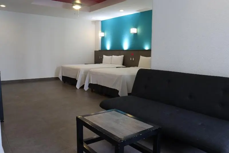 سوییت لوکس, MX portal maya