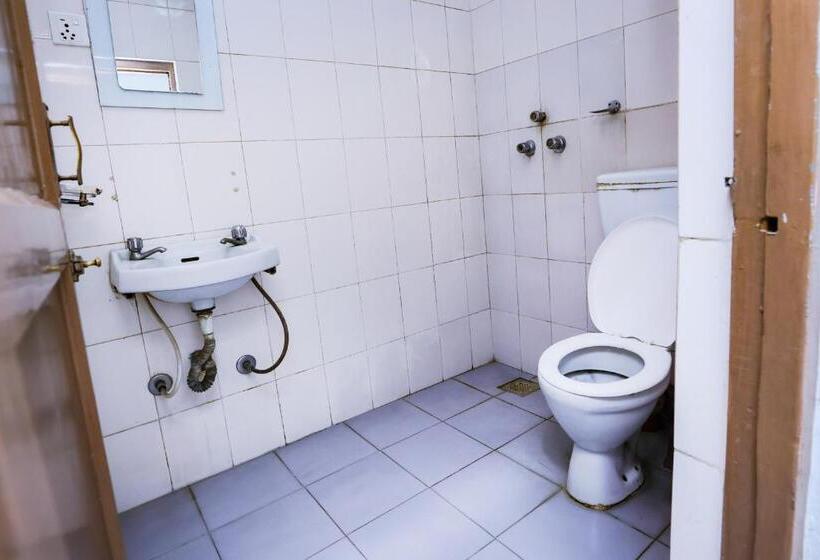 اتاق استاندارد با بالکن, Nana