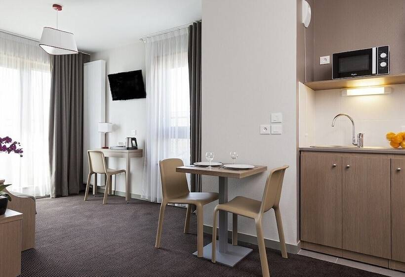 Апартаменты 1 Спальня, Nehô Suites Porte De Genève   Gare Annemasse