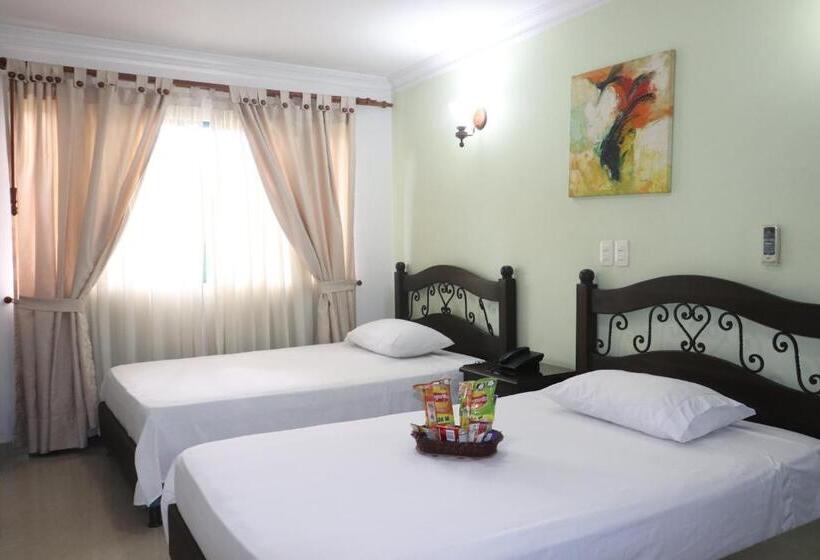 标准间, Palmera Real