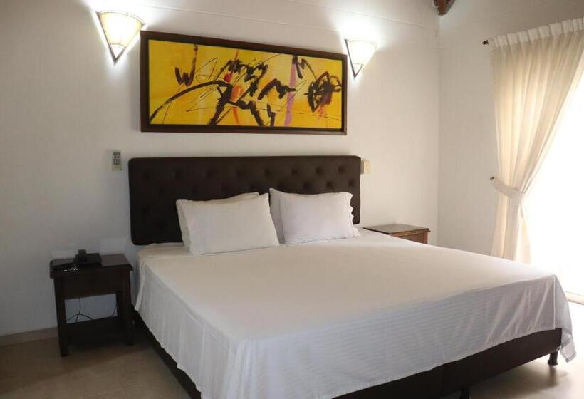 标准平房, Palmera Real