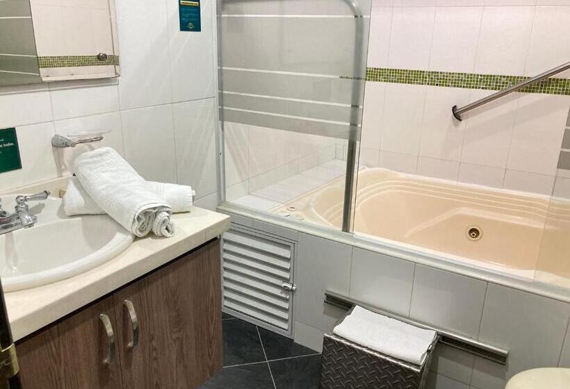 标准平房, Palmera Real