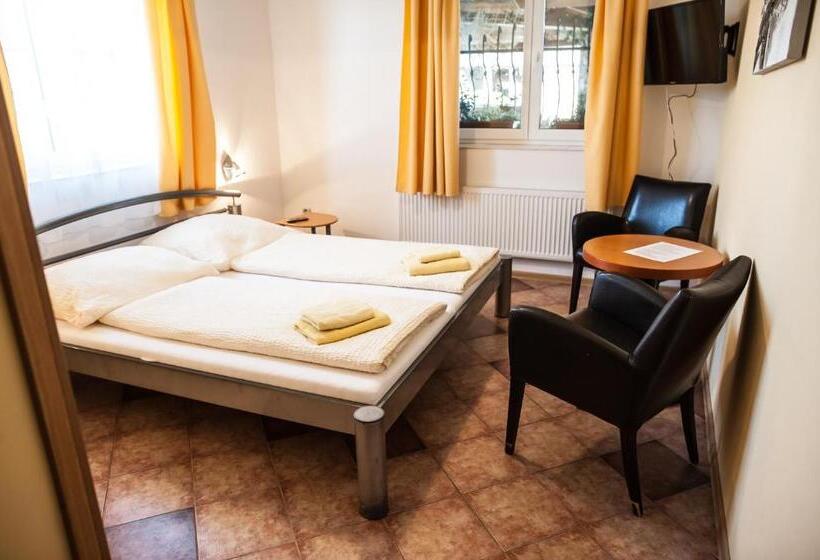 غرفة قياسية, Penzion Eden