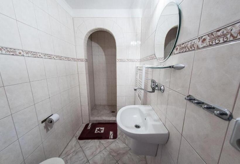 غرفة قياسية ثلاثية, Penzion Eden