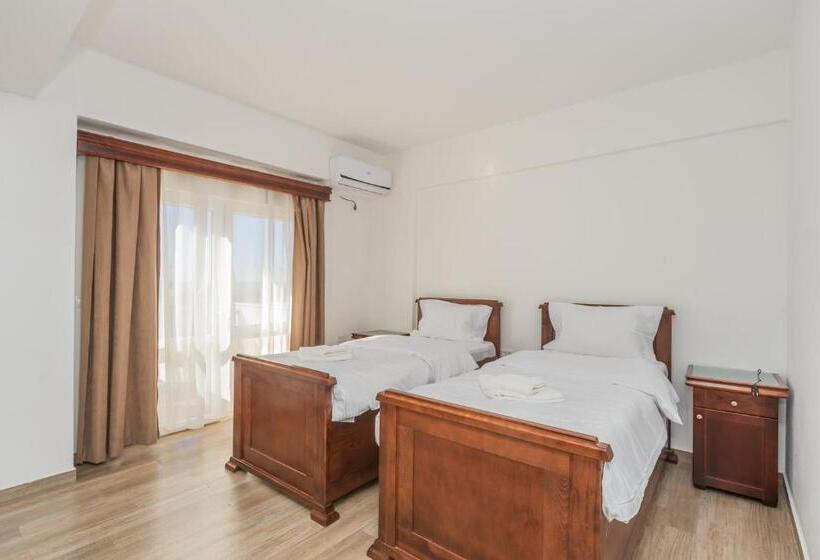 اتاق استاندارد با بالکن, Pharos