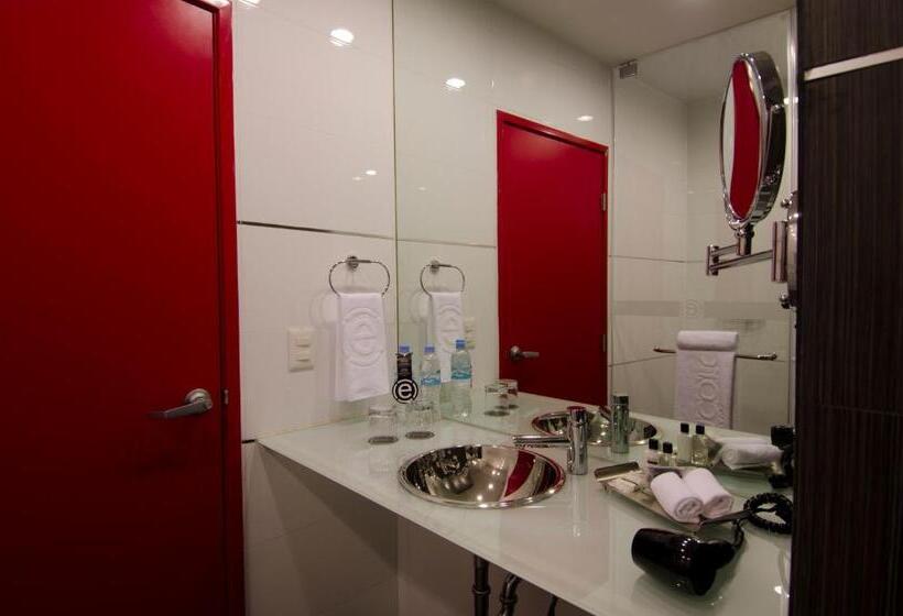 غرفة قياسية سرير كينج, Ramada Encore By Wyndham San Luis Potosi