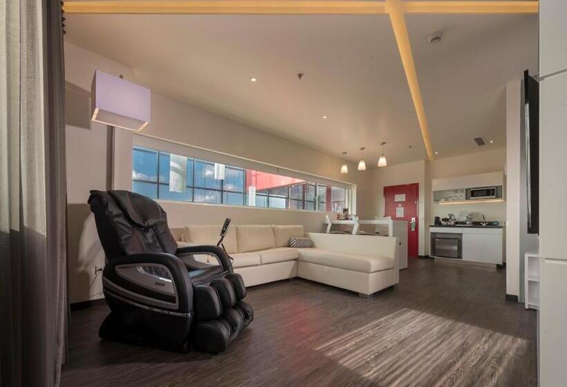 جناح سرير كينج, Ramada Encore By Wyndham San Luis Potosi