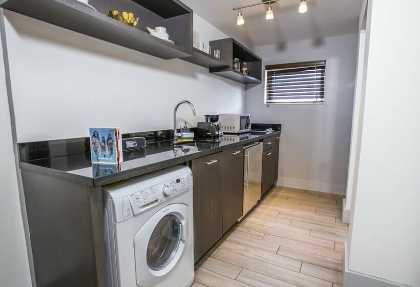 إستوديو قياسى, Seaside All Suites