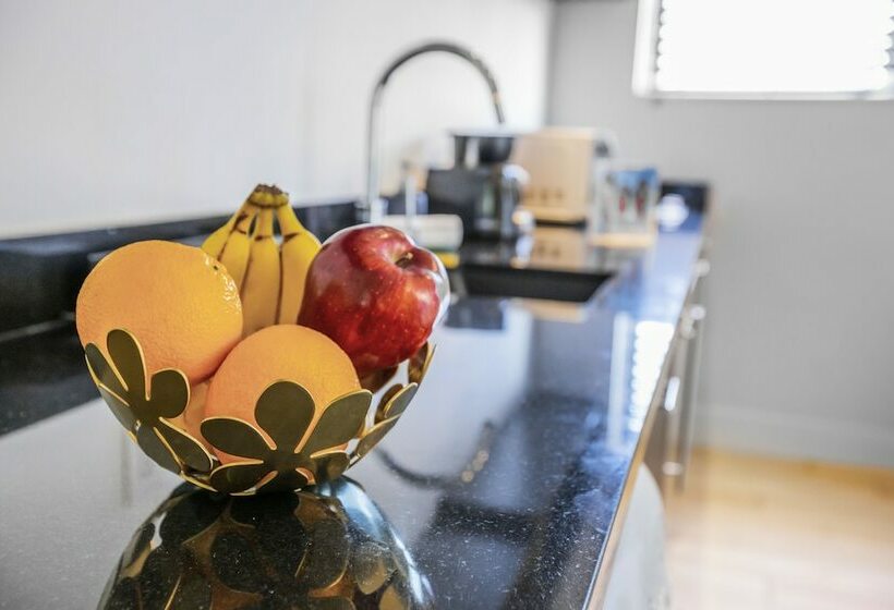 إستوديو قياسى, Seaside All Suites