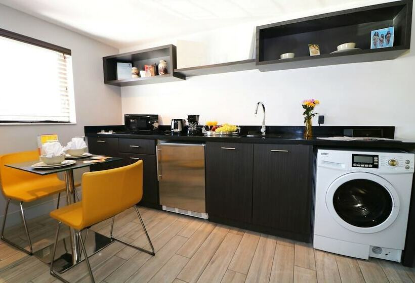 إستوديو قياسى, Seaside All Suites