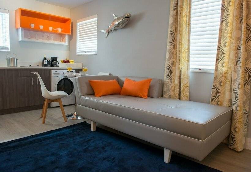 جناح, Seaside All Suites