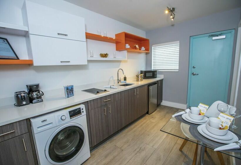 جناح, Seaside All Suites