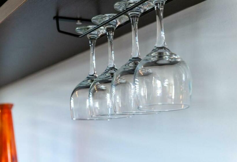 إستوديو قياسى, Seaside All Suites