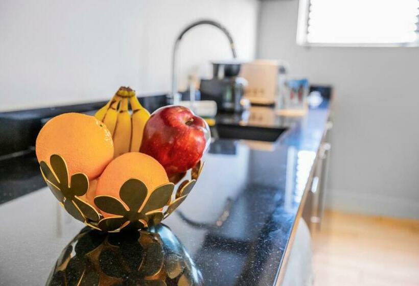 إستوديو قياسى, Seaside All Suites