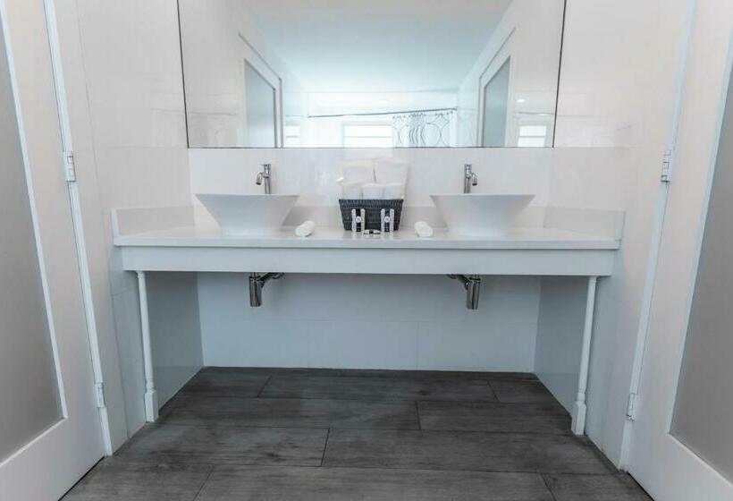 شقة غرفة واحدة, Seaside All Suites