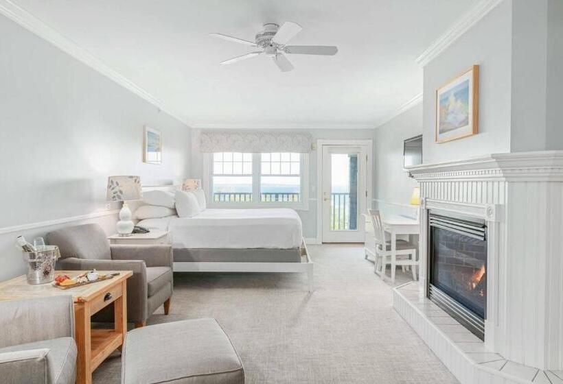 キングサイズベッドのスタンダードルーム, The Inn At Ocean's Edge