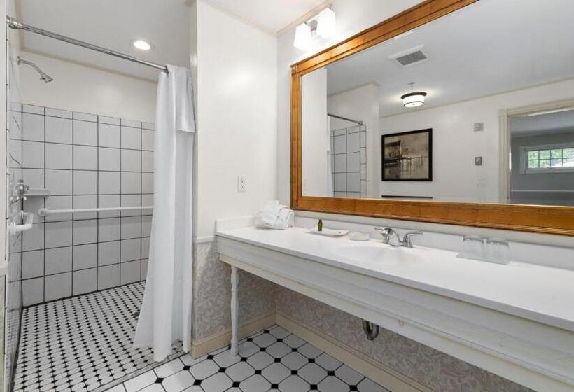 身障者適用スタンダードルーム, The Inn At Ocean's Edge