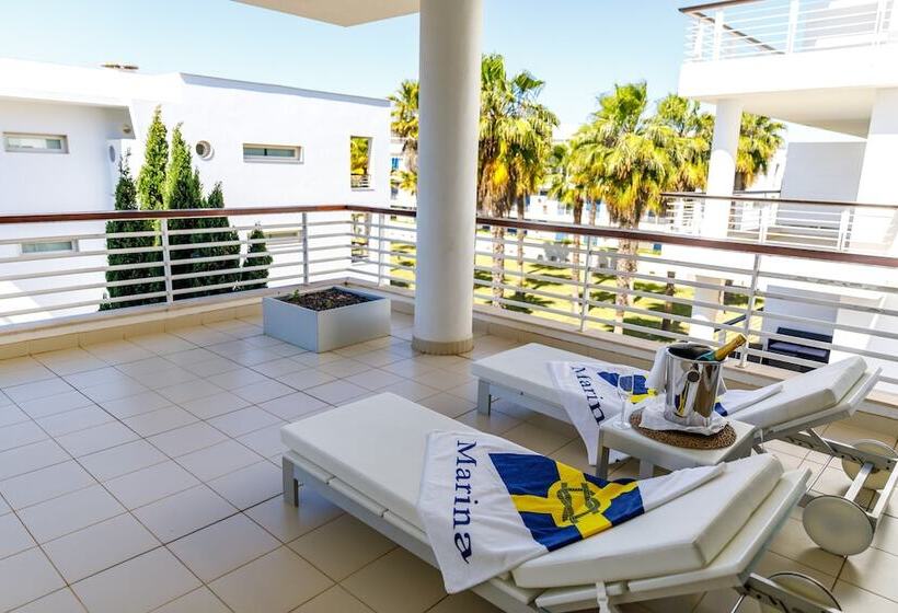 ２ベッドルームのスーペリアアパートメント, Marina Club Suite