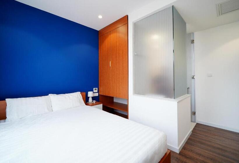 اتاق استاندارد, Bob Saigon