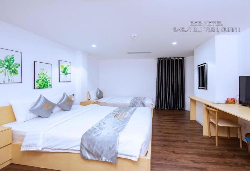 اتاق لوکس سه تخته, Bob Saigon