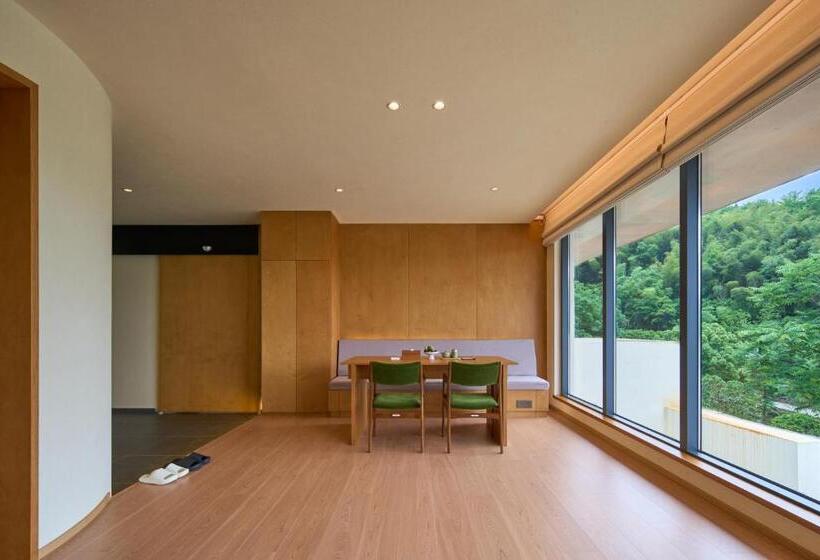 メゾネットスイート, Mountain And Autumn Homestay